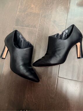 ANTONIO MELANI Black Pointed Leather High Heel Booties